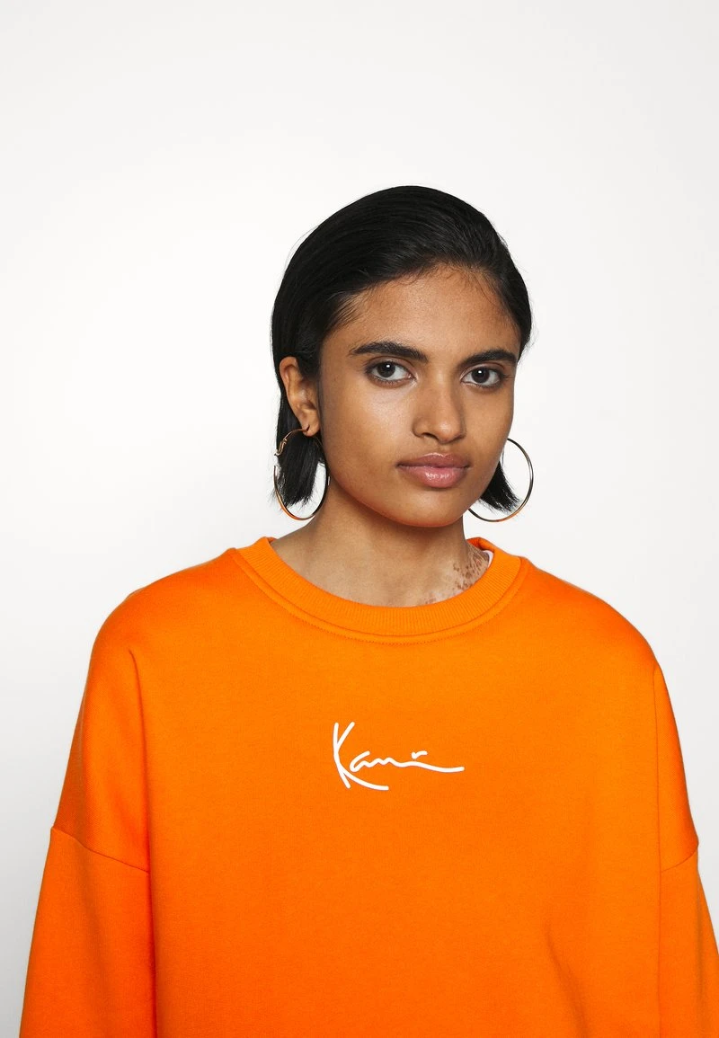 Bestes Angebot 🎁 Karl Kani SMALL SIGNATURE CREW - Sweatshirt - Orange, Damen ✨ 4 Bestes Angebot 🎁 Karl Kani SMALL SIGNATURE CREW - Sweatshirt - Orange, Damen ✨ – Bild 4