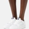 Bestpreis ✔️ Karl Kani 89 CLASSIC - Sneaker Low - White, Damen ✨ -Karl Kani Verkäufe 0f44ead1510a4fac98ec2ab739f5cd7e