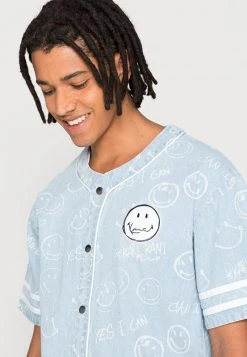 Besorgen 👏 KARL KANI X SMILEY® OG ⚾ BASEBALL SHIRT - Hemd - Bleached Blue, Herren ✨ -Karl Kani Verkäufe 12ef26640351497b809cf513a3801bc1
