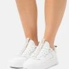 Beste Bewertungen von 🤩 Karl Kani ✨ Sneaker Low - White/fog, Damen ❤️