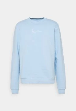 Bestes Angebot ❤️ Karl Kani UNISEX SMALL SIGNATURE CREW - Sweatshirt - Light Blue ✔️ 8 Bestes Angebot ❤️ Karl Kani UNISEX SMALL SIGNATURE CREW - Sweatshirt - Light Blue ✔️ -Karl Kani Verkäufe 17855d2a4a614b8db22b5b38bec9dcee
