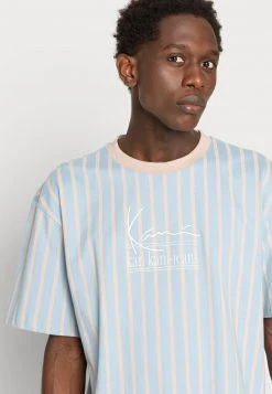 Bestpreis ⌛ Karl Kani SIGNATURE STRIPE TEE UNISEX - T-Shirt Print - Blue 😍 9 Bestpreis ⌛ Karl Kani SIGNATURE STRIPE TEE UNISEX - T-Shirt Print - Blue 😍 -Karl Kani Verkäufe 22824663d34d4f00b3ae0f7a5c1b6384