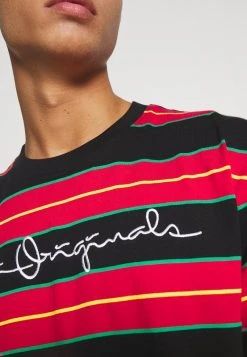 Am billigsten 🥰 Karl Kani ORIGINALS STRIPE TEE UNISEX - T-Shirt Print - Red/black/green ❤️ -Karl Kani Verkäufe 2508bc82d42e4768a9713ed1d4d729ff