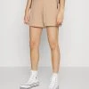 Angebote ✨ Karl Kani SMALL SIGNATURE - Shorts - Taupe, Damen ⭐ -Karl Kani Verkäufe 27b1145c5a354207a33dd44f84f07dba