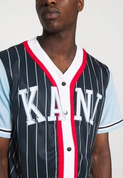 Billig 🔔 Karl Kani COLLEGE BLOCK PINSTRIPE ⚾ BASEBALL 🌟 SHIRT - Hemd - Navy, Herren ✔️ -Karl Kani Verkäufe 2ee3fd17ffb744b3bebcaae07fd1d238