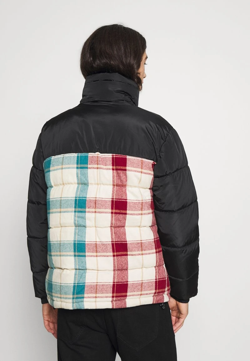 Großhandel 👍 Karl Kani RETRO BLOCK PUFFER JACKET UNISEX - Winterjacke - Multicolor ❤️ 3 Großhandel 👍 Karl Kani RETRO BLOCK PUFFER JACKET UNISEX - Winterjacke - Multicolor ❤️ – Bild 3