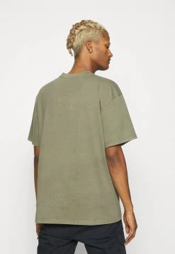 Beste Bewertungen von 🌟 Karl Kani SMALL SIGNATURE BOX WASHED TEE UNISEX - T-Shirt Basic - Green 😀 -Karl Kani Verkäufe 3677f6ce61084bfa9cf94d4df85f64a6