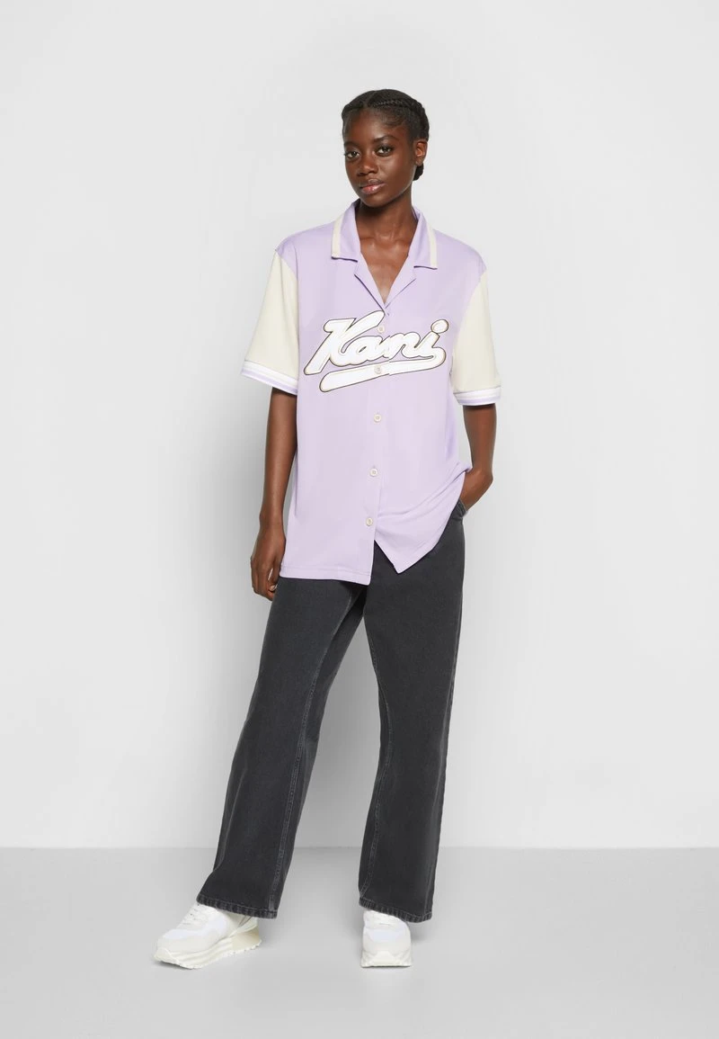 Bester Verkauf ✔️ Karl Kani VARSITY BLOCK ⚾ BASEBALL - T-Shirt Print - Purple, Damen ❤️ 6 Bester Verkauf ✔️ Karl Kani VARSITY BLOCK ⚾ BASEBALL - T-Shirt Print - Purple, Damen ❤️ – Bild 6