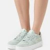Am billigsten ❤️ Karl Kani UP LOGO - Sneaker Low - Frosty Green/white/pearled Ivory, Damen ⭐ -Karl Kani Verkäufe 44273b433c8e4d4d9285ae4f34d7a7ad