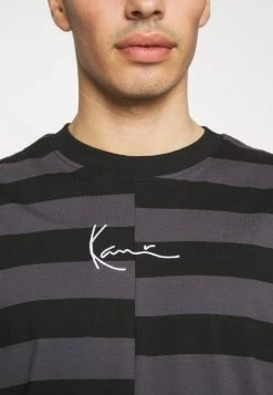 Rabatt 🤩 Karl Kani UNISEX SMALL SIGNATURE SPLIT STRIPE TEE - T-Shirt Print - Dark Grey ✨ -Karl Kani Verkäufe 48d30c61467e4898b5bf926b93e092af