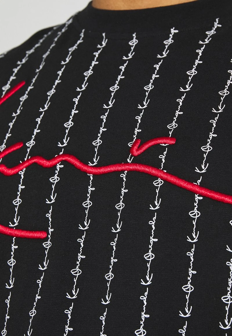 Top 10 ❤️ Karl Kani SIGNATURE LOGO PINSTRIPE TEE - T-Shirt Print - Black, Herren ⭐ 4 Top 10 ❤️ Karl Kani SIGNATURE LOGO PINSTRIPE TEE - T-Shirt Print - Black, Herren ⭐ – Bild 4