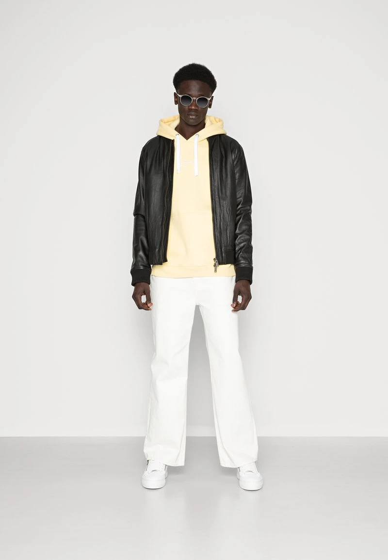 Auslauf 🤩 Karl Kani SMALL SIGNATURE ESSENTIAL HOODIE UNISEX - Kapuzenpullover - Light Yellow ❤️ 2 Auslauf 🤩 Karl Kani SMALL SIGNATURE ESSENTIAL HOODIE UNISEX - Kapuzenpullover - Light Yellow ❤️ – Bild 2