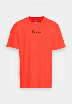 Beste Bewertungen von 🛒 Karl Kani UNISEX SMALL SIGNATURE ESSENTIAL TEE - T-Shirt Basic - Red 🔔 -Karl Kani Verkäufe 4e70823c4cdc442ba1491f6b4526111d