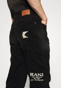 Budget ❤️ Karl Kani UNISEX RETRO PANTS - Stoffhose - Black ⌛ 11 Budget ❤️ Karl Kani UNISEX RETRO PANTS - Stoffhose - Black ⌛ -Karl Kani Verkäufe 52023d2588474dafb336d62155c1306f