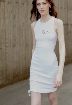 Aktion ❤️ Karl Kani SMALL SIGNATURE GATHERED DRESS - Etuikleid - White, Damen ⭐ 12 Aktion ❤️ Karl Kani SMALL SIGNATURE GATHERED DRESS - Etuikleid - White, Damen ⭐ -Karl Kani Verkäufe 56a787071dd74e4e90b9faa8b8cf8d1f