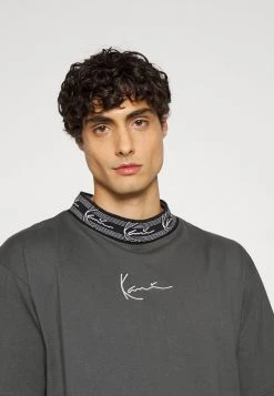 Bestpreis 😀 Karl Kani SMALL SIGNATURE TAPE TEE UNISEX - T-Shirt Print - Black 🎁 -Karl Kani Verkäufe 5ba25fbedb6d434580d41319af0eee3e