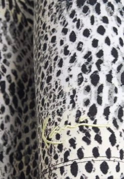 Budget ⭐ Karl Kani SMALL SIGNATURE SNAKE CYCLING - Shorts - White, Damen ❤️ -Karl Kani Verkäufe 5e6498baa03b445b87184f5e8540eb46