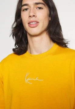 Budget ⭐ Karl Kani SMALL SIGNATURE ESSENTIAL TEE UNISEX - T-Shirt Basic - Dark Yellow 😍 9 Budget ⭐ Karl Kani SMALL SIGNATURE ESSENTIAL TEE UNISEX - T-Shirt Basic - Dark Yellow 😍 -Karl Kani Verkäufe 6295b3595eff4ad48bfc909f6496fd40