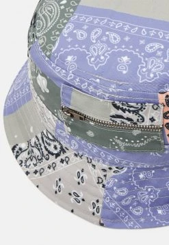 Bestpreis 🧨 Karl Kani SIGNTAURE PAISLEY BUCKET HAT - Hut - Multicolor, Unisex ⌛ -Karl Kani Verkäufe 64fd6a7b582f415289bb5cc3cdf6bef9