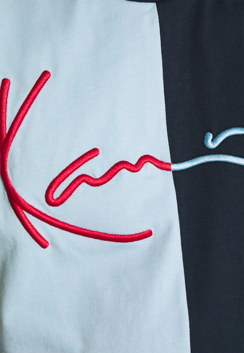 Am billigsten 😍 Karl Kani SIGNATURE BLOCK TEE UNISEX - T-Shirt Print - Navy ⌛ 6 Am billigsten 😍 Karl Kani SIGNATURE BLOCK TEE UNISEX - T-Shirt Print - Navy ⌛ – Bild 6