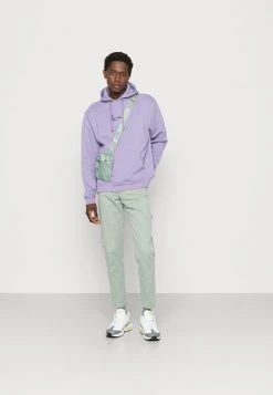 Großhandel 🔔 Karl Kani PANTS UNISEX - Jeans Tapered Fit - Dark Mint 😀 6 Großhandel 🔔 Karl Kani PANTS UNISEX - Jeans Tapered Fit - Dark Mint 😀 -Karl Kani Verkäufe 6b3fe54d2cf84000b27401f03b486f5e