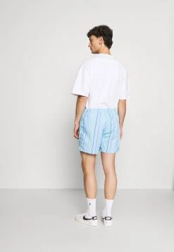 Billig 💯 Karl Kani SIGNATURE PINSTRIPE - Shorts - Light Blue, Herren ⭐ 8 Billig 💯 Karl Kani SIGNATURE PINSTRIPE - Shorts - Light Blue, Herren ⭐ -Karl Kani Verkäufe 70ed913d951d4f969e6cd7f04cad9e43