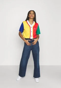 Karl Kani Verkäufe -Karl Kani Verkäufe 7158be3670c6423996ab9fdfa804cc4c