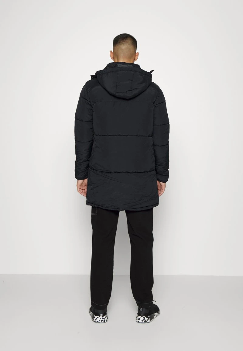 Angebote ⌛ Karl Kani LONG HOODED PUFFER JACKET UNISEX - Wintermantel - Black 🔔 3 Angebote ⌛ Karl Kani LONG HOODED PUFFER JACKET UNISEX - Wintermantel - Black 🔔 – Bild 3