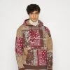 Brandneu 👏 Karl Kani UNISEX SIGNATURE PAISLEY HOODIE - Sweatshirt - Light Sand 🛒 -Karl Kani Verkäufe 72210dc17a4a47048c891d182f5e7efc