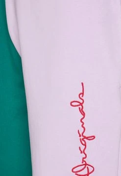 Besorgen 😍 Karl Kani ORIGINALS BLOCK UNISEX - Shorts - Lilac 🔔 -Karl Kani Verkäufe 752f652c41e64ec7bc11e42a683d1349