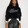 Top 10 🌟 Karl Kani VARSITY HOODIE - Kapuzenpullover - Black, Damen ❤️ 11 Top 10 🌟 Karl Kani VARSITY HOODIE - Kapuzenpullover - Black, Damen ❤️ -Karl Kani Verkäufe 780921c917de4b7a9603d9d5be64be30