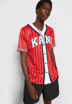 Rabatt 🧨 Karl Kani SERIF ⚾ BASEBALL SHIRT - Hemd - Red, Herren ⭐ 11 Rabatt 🧨 Karl Kani SERIF ⚾ BASEBALL SHIRT - Hemd - Red, Herren ⭐ -Karl Kani Verkäufe 791920d62eed48999ceed96c8c3b05c0