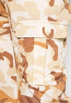 Rabatt ⭐ Karl Kani SIGNATURE CAMO CRINCLE PANTS - Cargohose - Beige/sand, Herren 👍 11 Rabatt ⭐ Karl Kani SIGNATURE CAMO CRINCLE PANTS - Cargohose - Beige/sand, Herren 👍 -Karl Kani Verkäufe 7bc011b4d2de4e7eb466ede898695d37