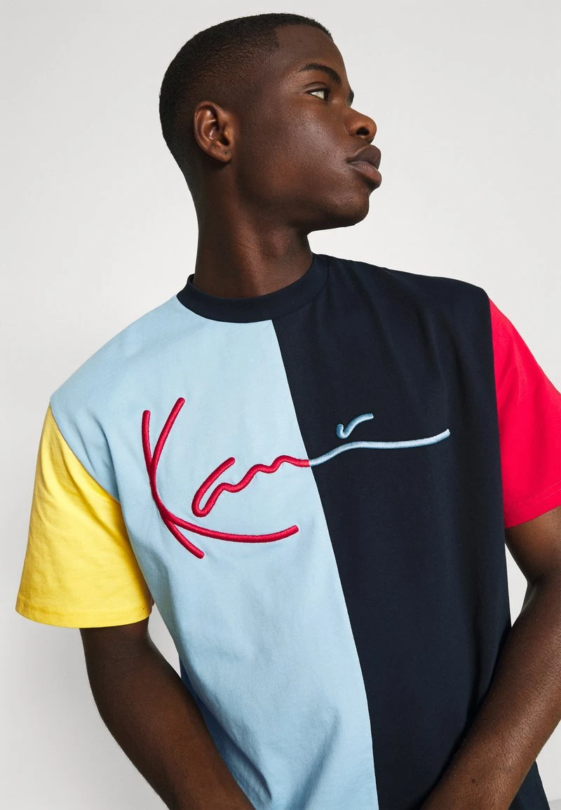 Am billigsten 😍 Karl Kani SIGNATURE BLOCK TEE UNISEX - T-Shirt Print - Navy ⌛ 4 Am billigsten 😍 Karl Kani SIGNATURE BLOCK TEE UNISEX - T-Shirt Print - Navy ⌛ – Bild 4