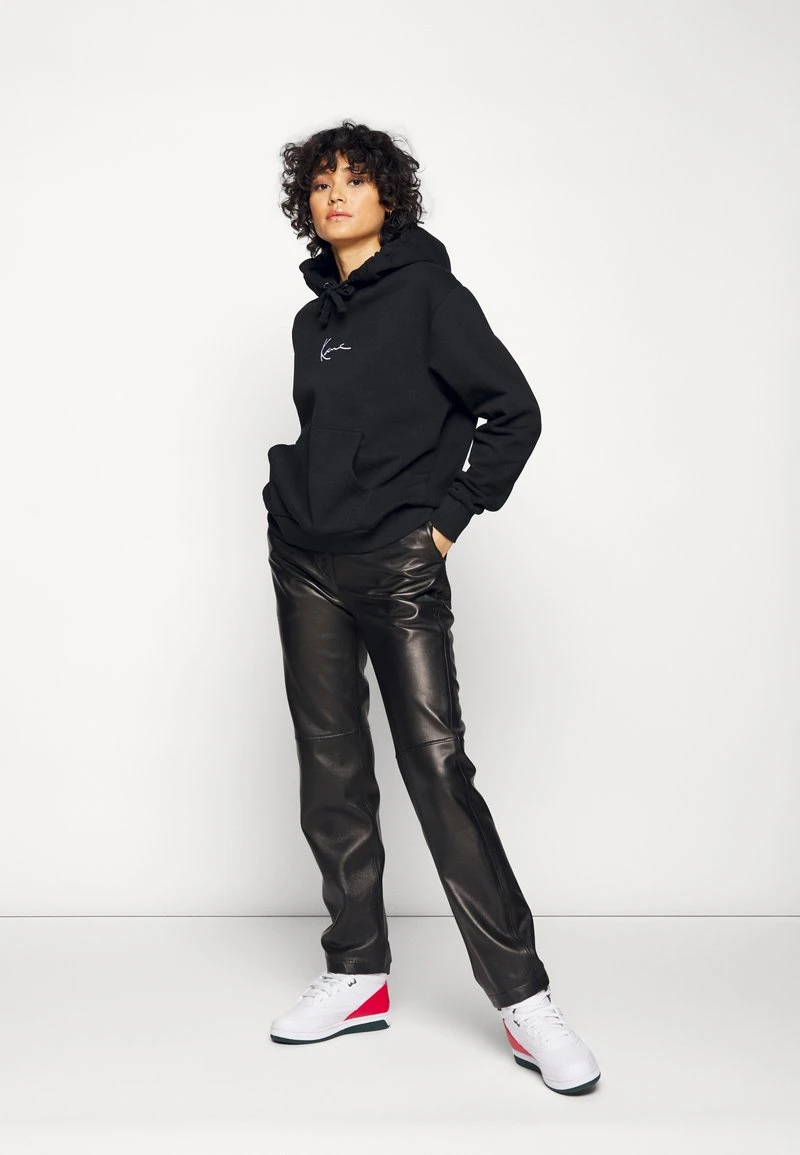 Aktion ❤️ Karl Kani SMALL SIGNATURE ESSENTIAL LOOSE FIT HOODIE BLACK - Sweatshirt - Black, Damen 👏 6 Aktion ❤️ Karl Kani SMALL SIGNATURE ESSENTIAL LOOSE FIT HOODIE BLACK - Sweatshirt - Black, Damen 👏 – Bild 6
