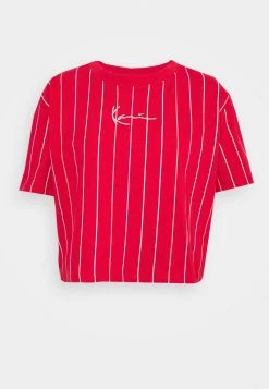 Budget ✔️ Karl Kani SMALL SIGNATURE SHORT PINSTRIPE TEE - T-Shirt Print - Red, Damen ✔️ -Karl Kani Verkäufe 9897c46e4ec54fb6bc63fc6fed2f14a8