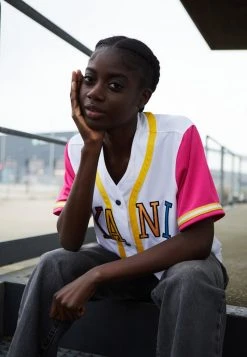 Rabatt ❤️ Karl Kani COLLEGE BLOCK ⚾ BASEBALL - T-Shirt Print - White, Damen 🤩 -Karl Kani Verkäufe a4abc84eea8449e28eb34b308dd83ded