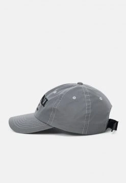 Am billigsten 🎁 Karl Kani RETRO REFLECTIVE UNISEX - Cap - Silver-coloured ⌛ -Karl Kani Verkäufe a89d6730385f4cd0a559f73c3db55d9e