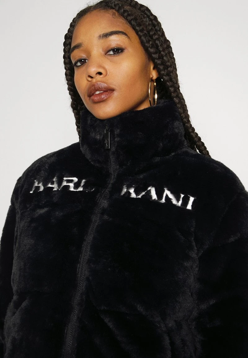 Rabatt 🤩 Karl Kani RETRO PUFFER JACKET - Winterjacke - Black, Damen 👏 4 Rabatt 🤩 Karl Kani RETRO PUFFER JACKET - Winterjacke - Black, Damen 👏 – Bild 4