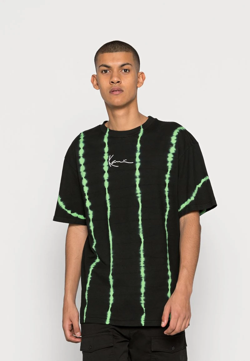 Rabatt 🧨 Karl Kani SMALL SIGNATURE TIE DYE TEE UNISEX - T-Shirt Basic - Black ⭐ 1 Rabatt 🧨 Karl Kani SMALL SIGNATURE TIE DYE TEE UNISEX - T-Shirt Basic - Black ⭐