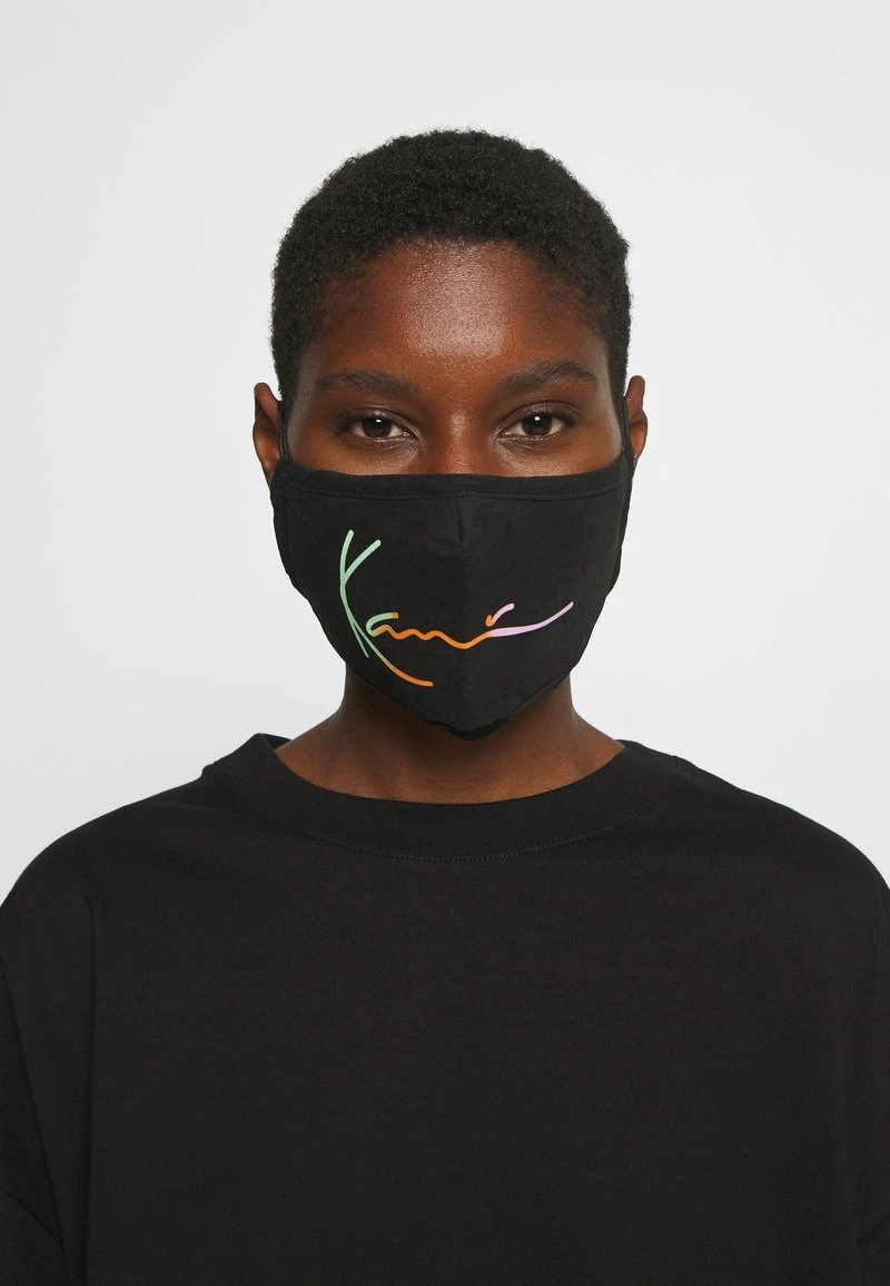 Aktion ✔️ Karl Kani SIGNATURE FACE MASK - Stoffmaske - Black, Unisex 🤩 1 Aktion ✔️ Karl Kani SIGNATURE FACE MASK - Stoffmaske - Black, Unisex 🤩