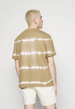 Besorgen 🧨 Karl Kani SIGNATURE TEE UNISEX - T-Shirt Print - Sand ⭐ -Karl Kani Verkäufe b6feb6d34f8746cc89abed83afbcc966