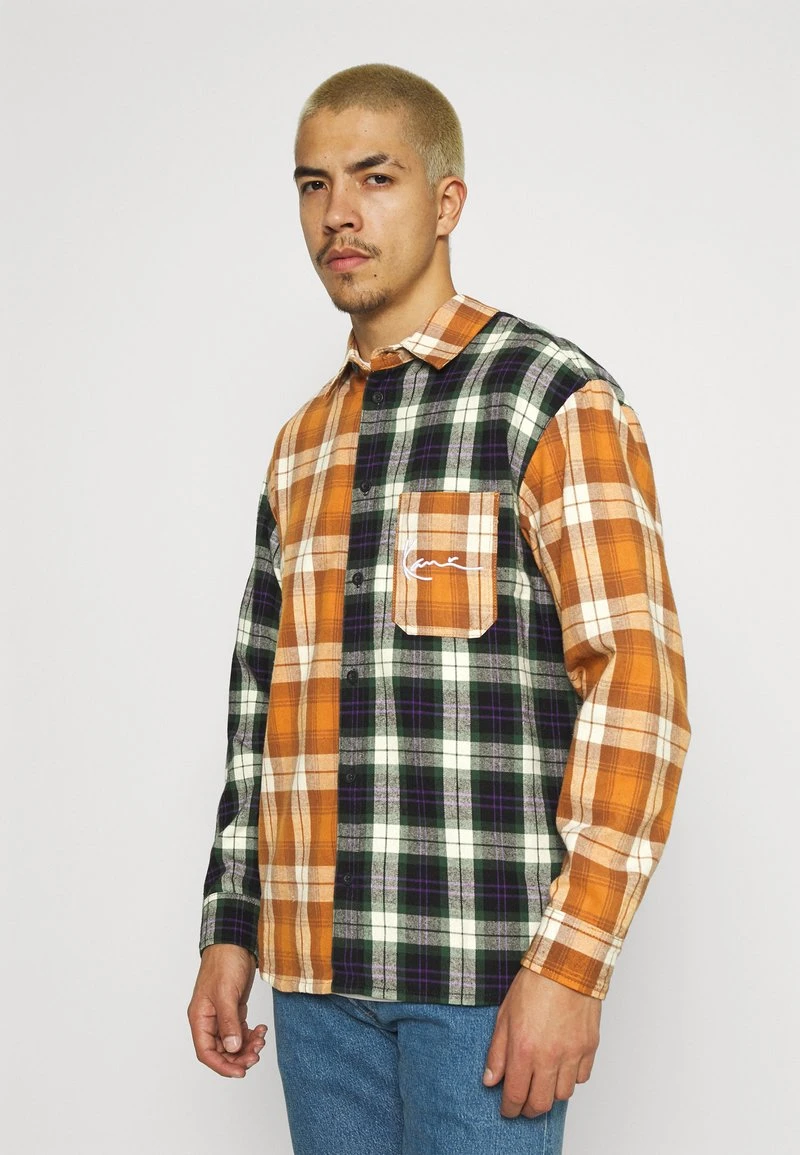 Budget 🛒 Karl Kani SMALL SIGNATURE BLOCK UNISEX - Hemd - Black ✔️ 1 Budget 🛒 Karl Kani SMALL SIGNATURE BLOCK UNISEX - Hemd - Black ✔️