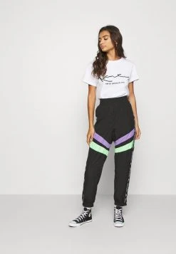 Beste Bewertungen von 🔥 Karl Kani SIGNATURE TEE - T-Shirt Print - White, Damen 🌟 7 Beste Bewertungen von 🔥 Karl Kani SIGNATURE TEE - T-Shirt Print - White, Damen 🌟 -Karl Kani Verkäufe cad5485474b941c1b95858dbb118cf94