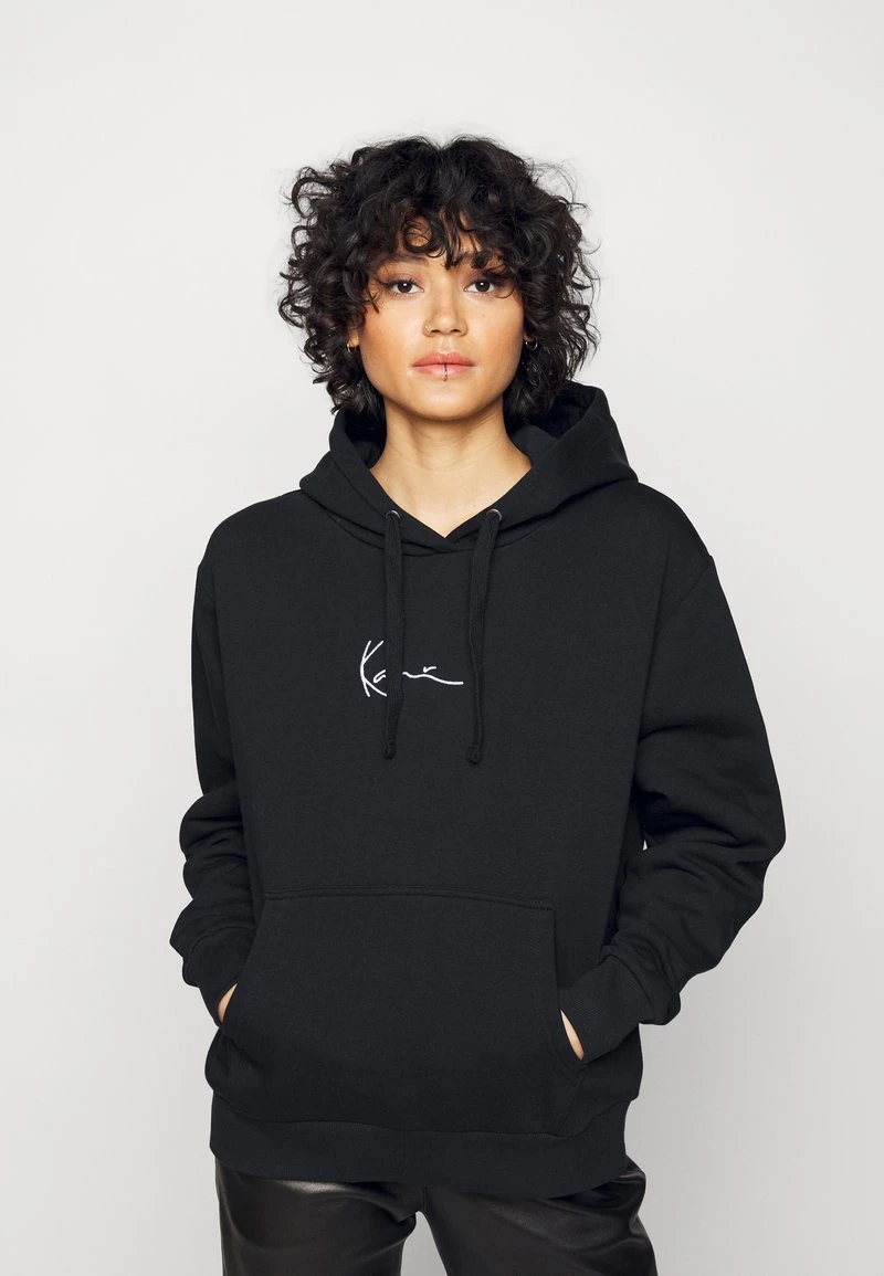 Aktion ❤️ Karl Kani SMALL SIGNATURE ESSENTIAL LOOSE FIT HOODIE BLACK - Sweatshirt - Black, Damen 👏 3 Aktion ❤️ Karl Kani SMALL SIGNATURE ESSENTIAL LOOSE FIT HOODIE BLACK - Sweatshirt - Black, Damen 👏 – Bild 3