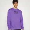 Neu ⭐ Karl Kani UNISEXRETRO WASHED CREW - Sweatshirt - Lilac ❤️ -Karl Kani Verkäufe cfc512ca13794306acdc9fcaade16b12