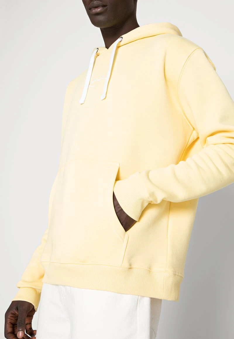 Auslauf 🤩 Karl Kani SMALL SIGNATURE ESSENTIAL HOODIE UNISEX - Kapuzenpullover - Light Yellow ❤️ 5 Auslauf 🤩 Karl Kani SMALL SIGNATURE ESSENTIAL HOODIE UNISEX - Kapuzenpullover - Light Yellow ❤️ – Bild 5