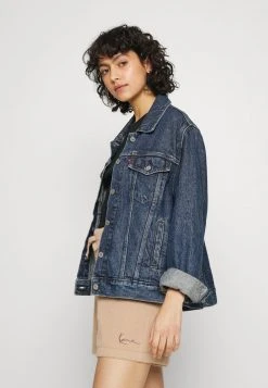 Angebote ✨ Karl Kani SMALL SIGNATURE - Shorts - Taupe, Damen ⭐ -Karl Kani Verkäufe dd7a135a842144caae91cf1912e310bb