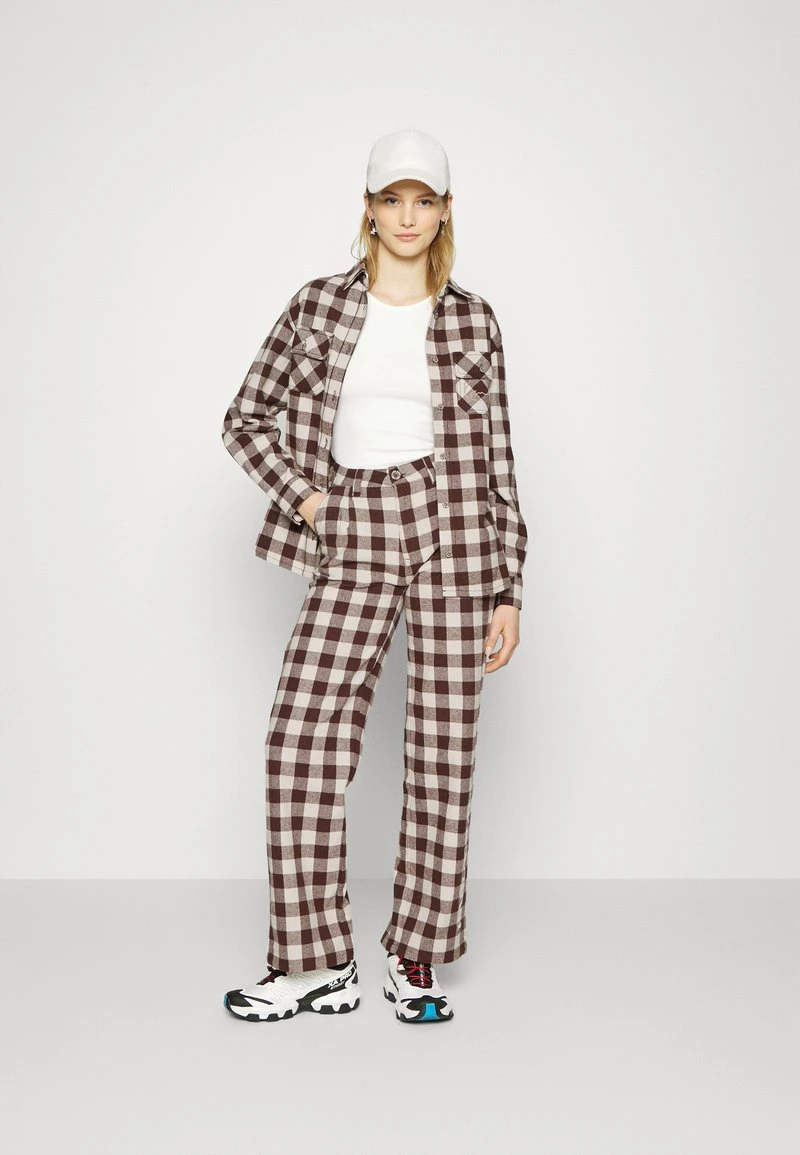 Beste Bewertungen von ✨ Karl Kani RETRO WIDE LEG CHECK PANTS - Stoffhose - Sand, Damen 😉 2 Beste Bewertungen von ✨ Karl Kani RETRO WIDE LEG CHECK PANTS - Stoffhose - Sand, Damen 😉 – Bild 2