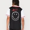 Brandneu ❤️ KARL KANI X SMILEY® OG SCRIBBLE ⚾ BASEBALL 🤩 SHIRT - Hemd - Black, Herren ⭐ 13 Brandneu ❤️ KARL KANI X SMILEY® OG SCRIBBLE ⚾ BASEBALL 🤩 SHIRT - Hemd - Black, Herren ⭐ -Karl Kani Verkäufe e10871a30a584d34b64c57d9312d4bac
